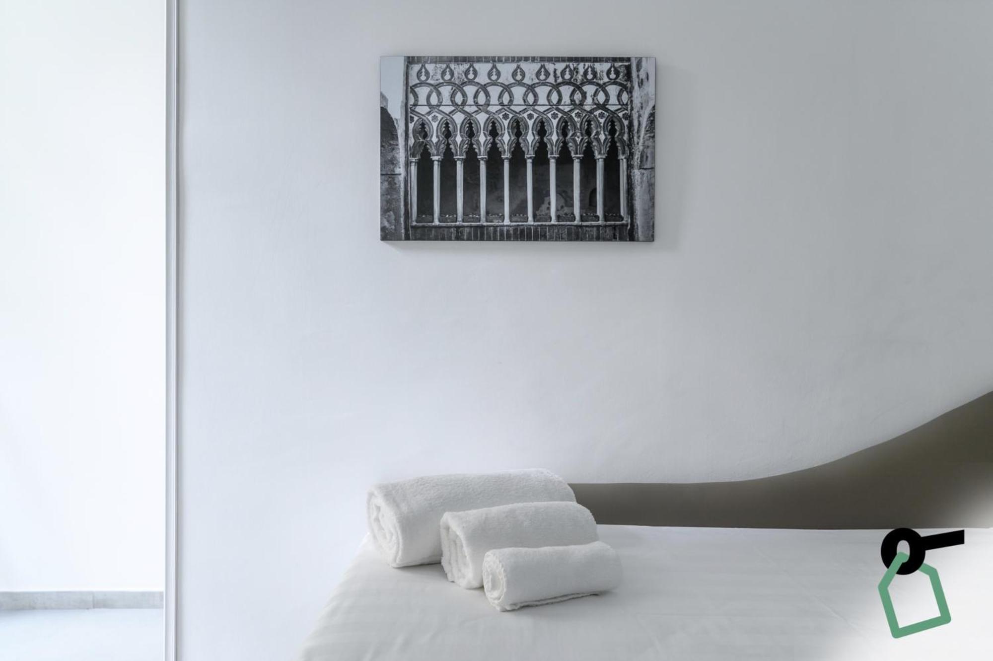 Hotiday Room Collection - Napoli Sant'Arcangelo Eksteriør billede